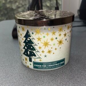 Bath & Body Works Under the Christmas Tree 3 wick Candle